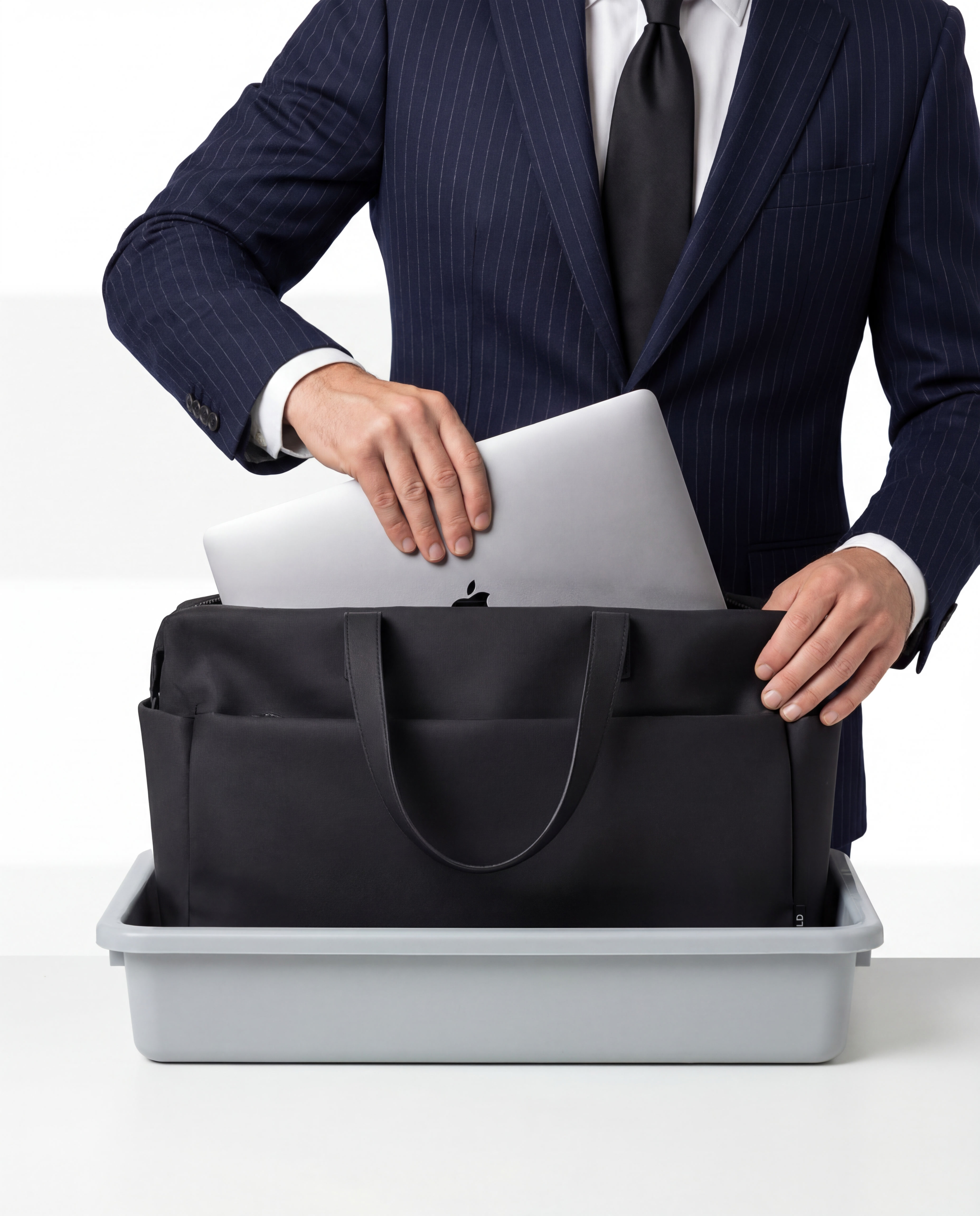 Best Cabin Luggage for Dubai Flights: Emirates & flydubai Rules (2026)